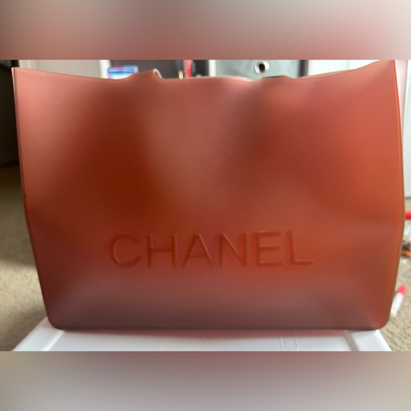 Authentic EUC Chanel Jelly Tote - Picture 12 of 13